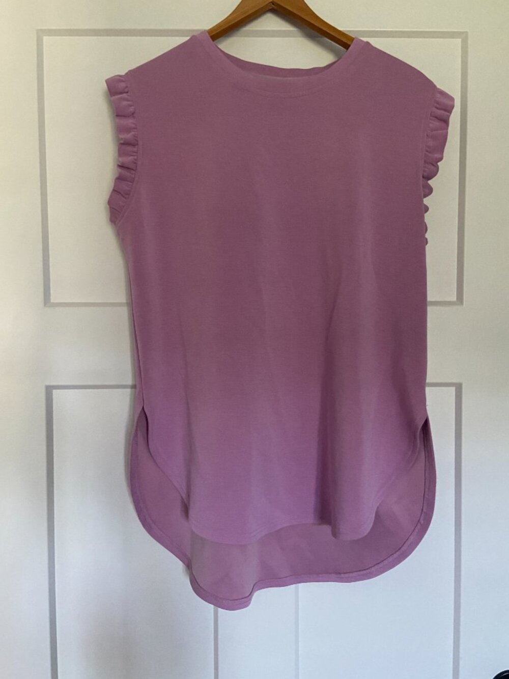 SSYS Ruffle Shoulder Air Fabric Top - Lilac – Athleisure - Sz L - Picture 2 of 3